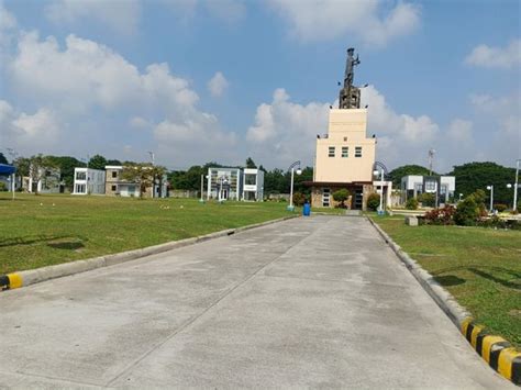 Memorial For Sale in San Fernando, Pampanga .